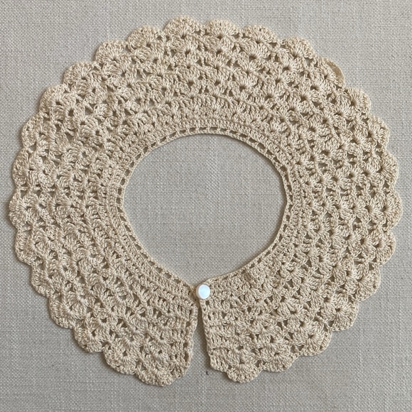 Handmade Crochet Lace Collar - Picture 12 of 15